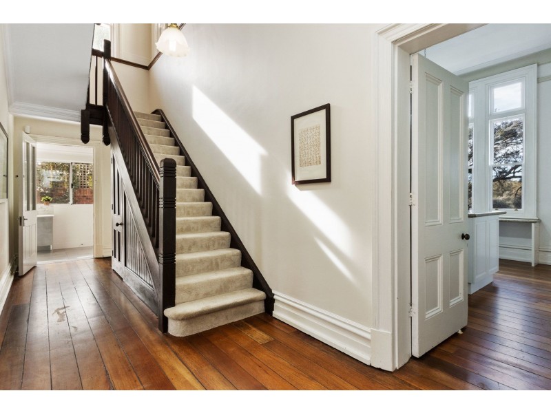 7 Daylesford Road, Bassendean WA 6054