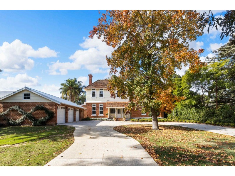 7 Daylesford Road, Bassendean WA 6054