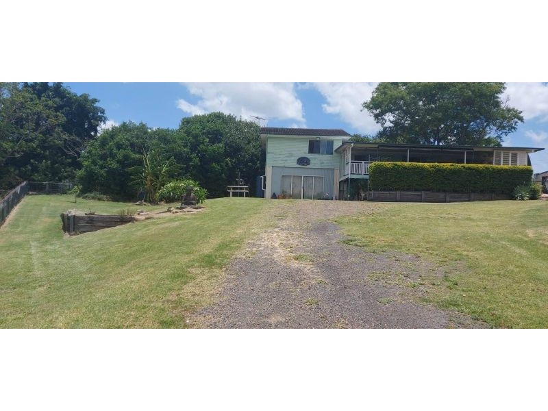 12 Happydale Road, Lowood QLD 4311