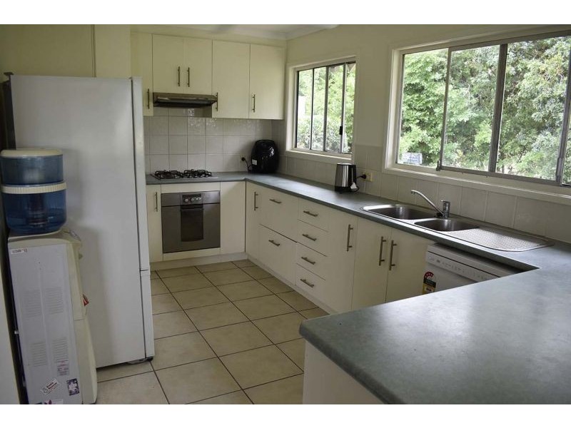 12 Happydale Road, Lowood QLD 4311
