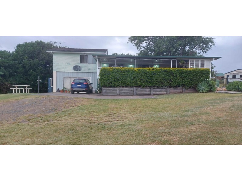 12 Happydale Road, Lowood QLD 4311