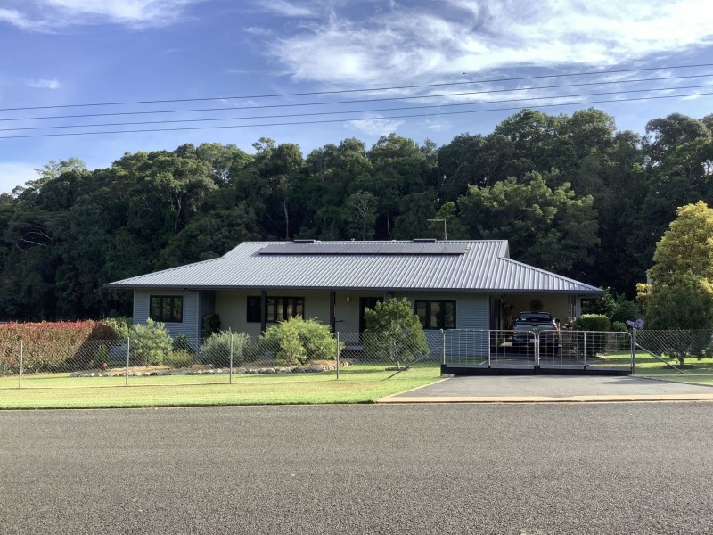 38 Rosewood Close, Malanda QLD 4885