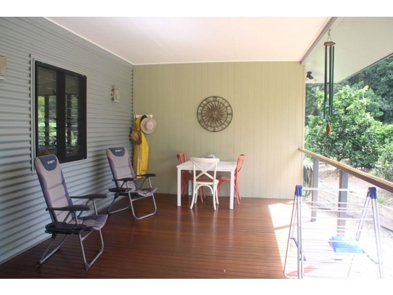 38 Rosewood Close, Malanda QLD 4885