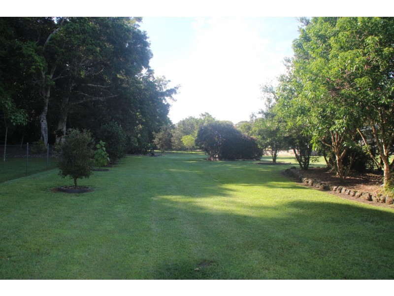 38 Rosewood Close, Malanda QLD 4885