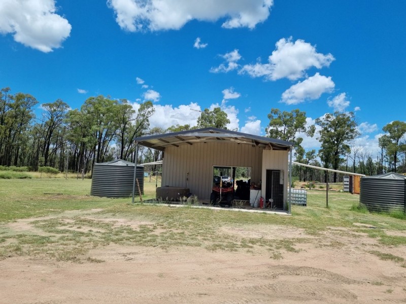 238 Ayton Road, Miles QLD 4415
