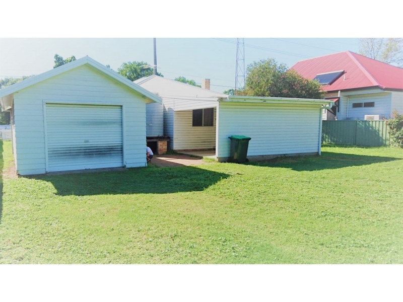 69 High Street, Singleton NSW 2330