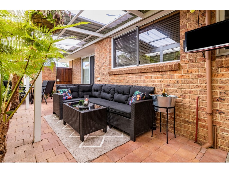 1/35 Erlistoun Street, Golden Bay WA 6174