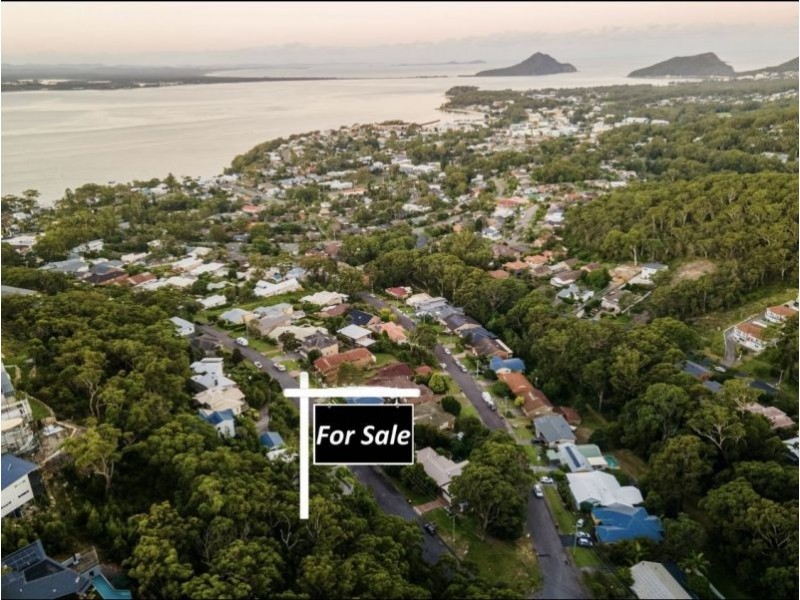 5 Tareebin Road, Nelson Bay NSW 2315
