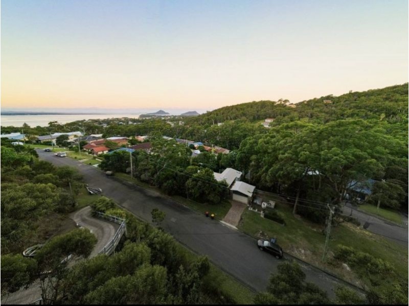 5 Tareebin Road, Nelson Bay NSW 2315