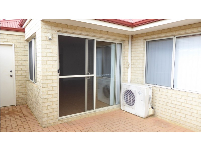 2/15 North Street, Midland WA 6056