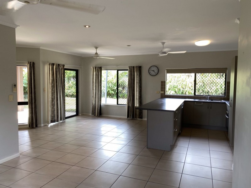 13 Moojeeba Way, Trinity Park QLD 4879