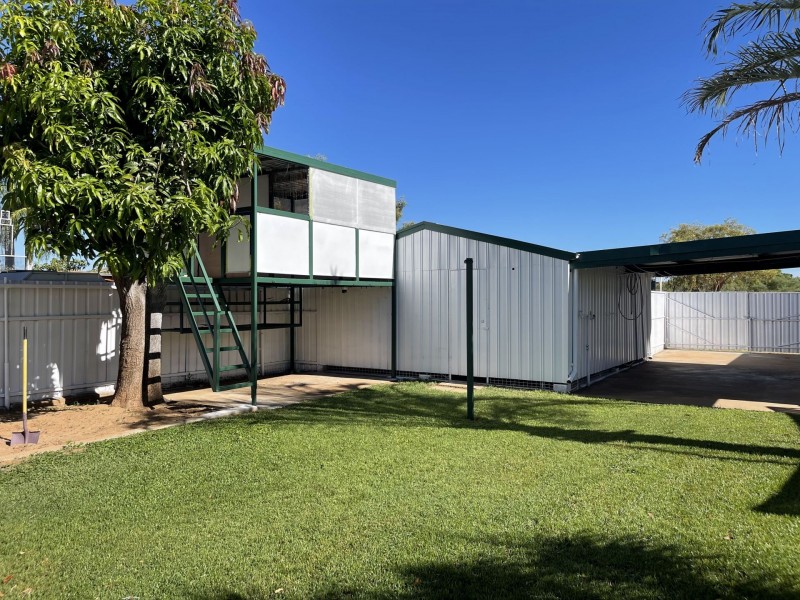 25 Cook Crescent, Mount Isa QLD 4825