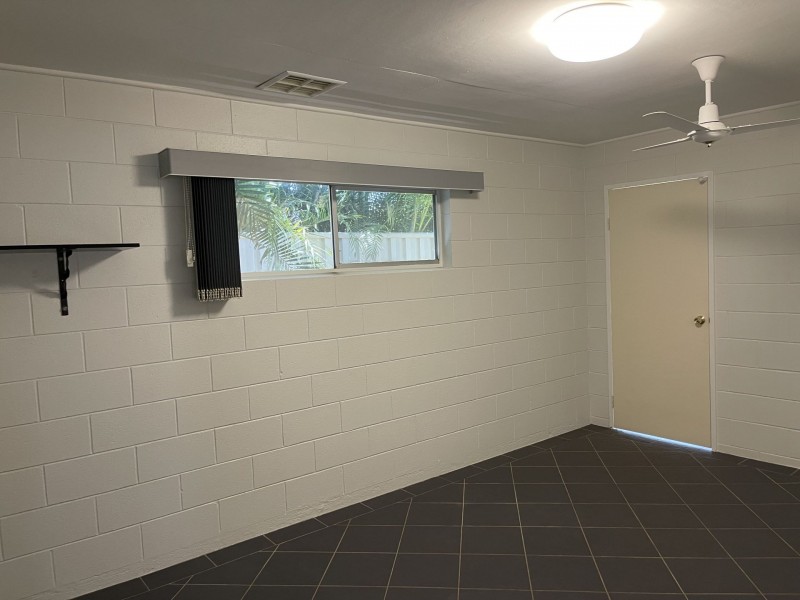 25 Cook Crescent, Mount Isa QLD 4825