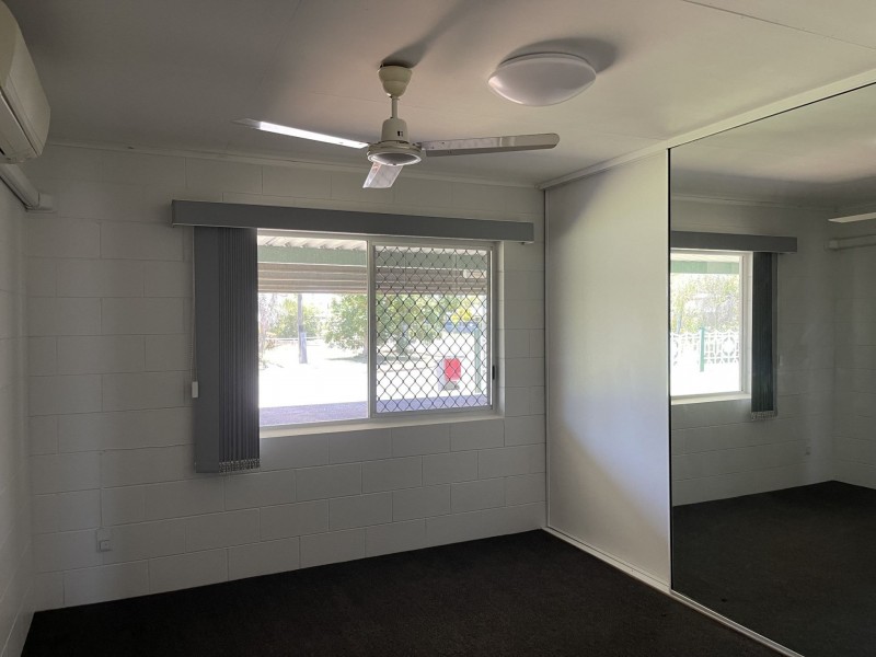 25 Cook Crescent, Mount Isa QLD 4825