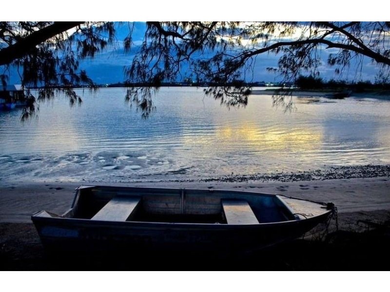 53 Paradise Parade, Paradise Point QLD 4216