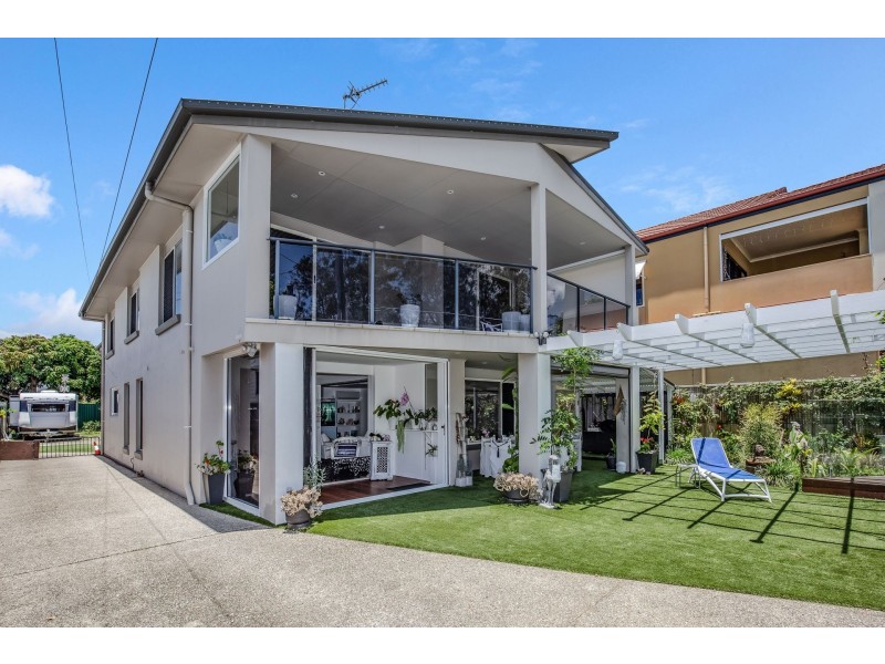 53 Paradise Parade, Paradise Point QLD 4216