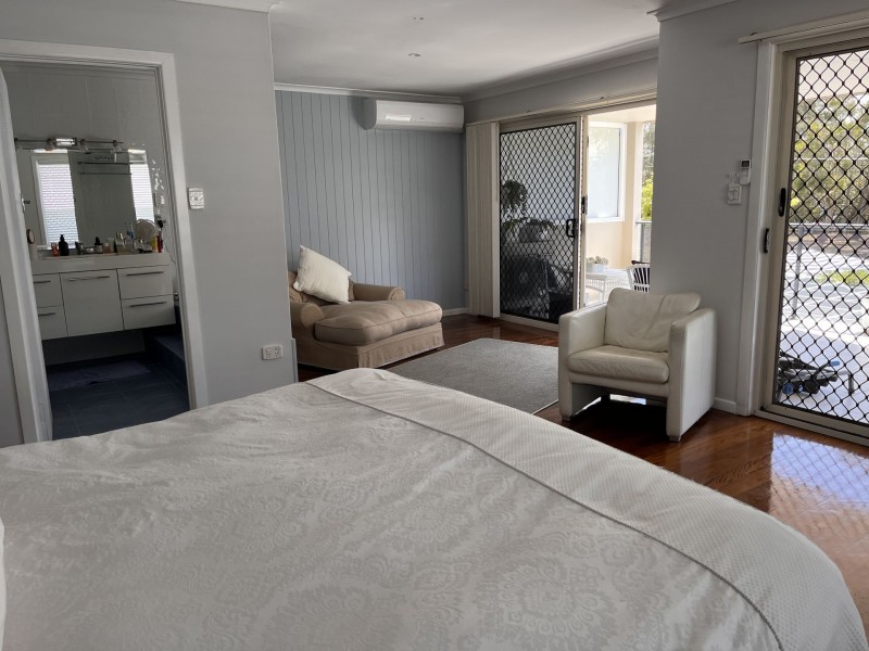 53 Paradise Parade, Paradise Point QLD 4216