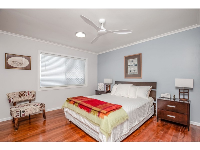 53 Paradise Parade, Paradise Point QLD 4216