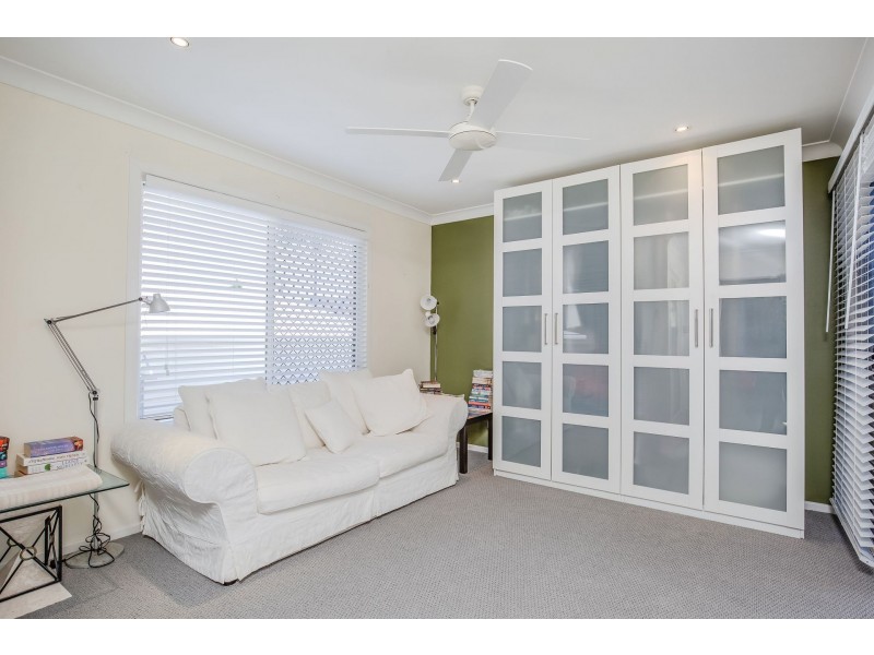 53 Paradise Parade, Paradise Point QLD 4216