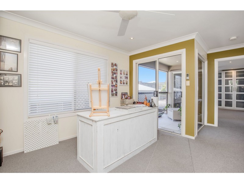 53 Paradise Parade, Paradise Point QLD 4216