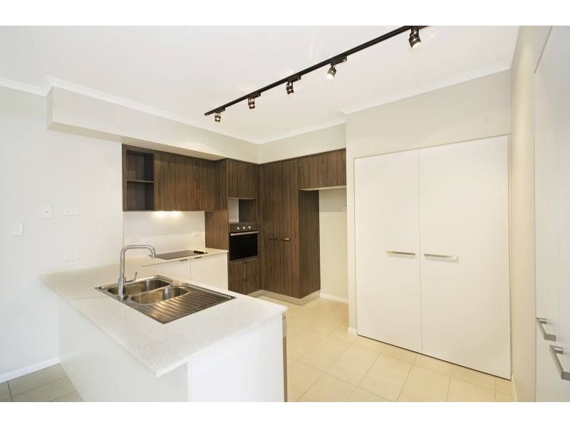 10202/10 Kokoda Street, Idalia QLD 4811