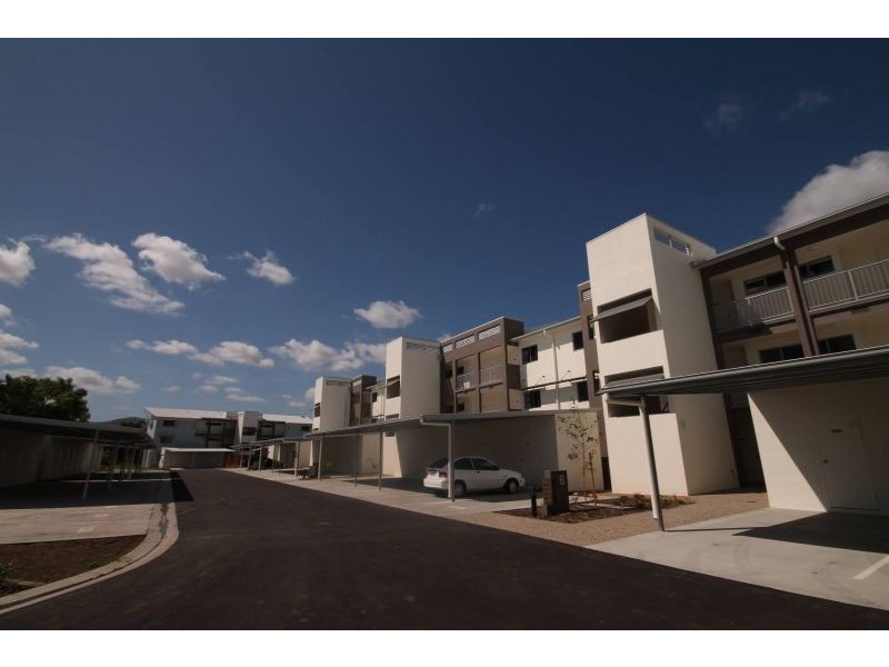 10202/10 Kokoda Street, Idalia QLD 4811