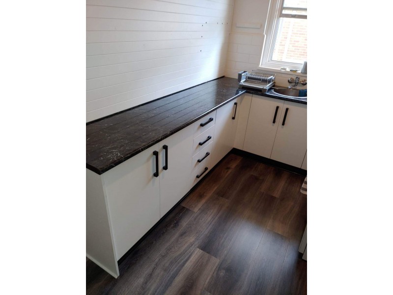 14 Dalton Street, Turvey Park NSW 2650