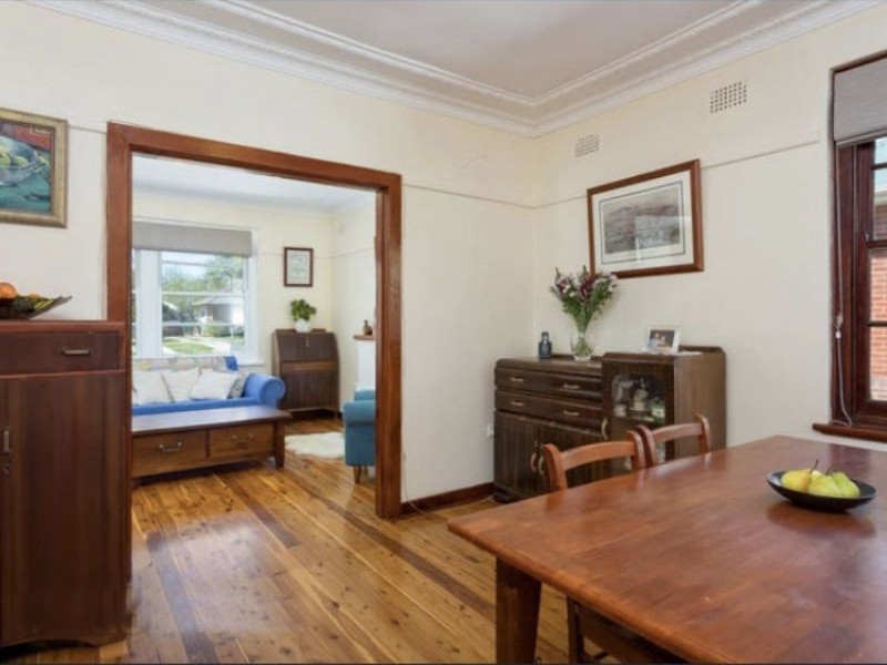 14 Dalton Street, Turvey Park NSW 2650