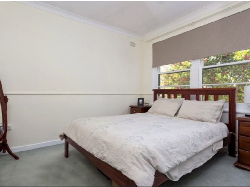 14 Dalton Street, Turvey Park NSW 2650