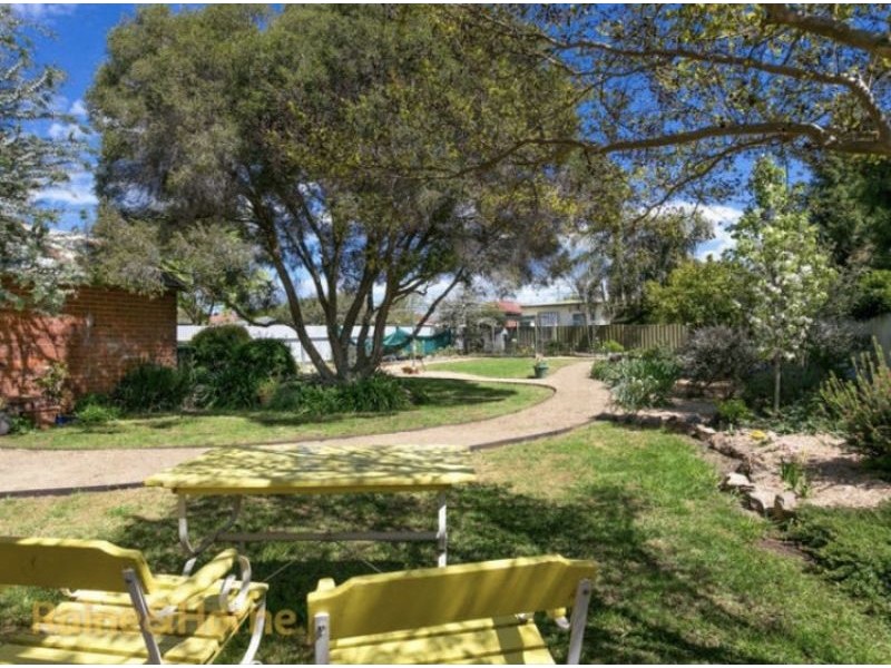 14 Dalton Street, Turvey Park NSW 2650