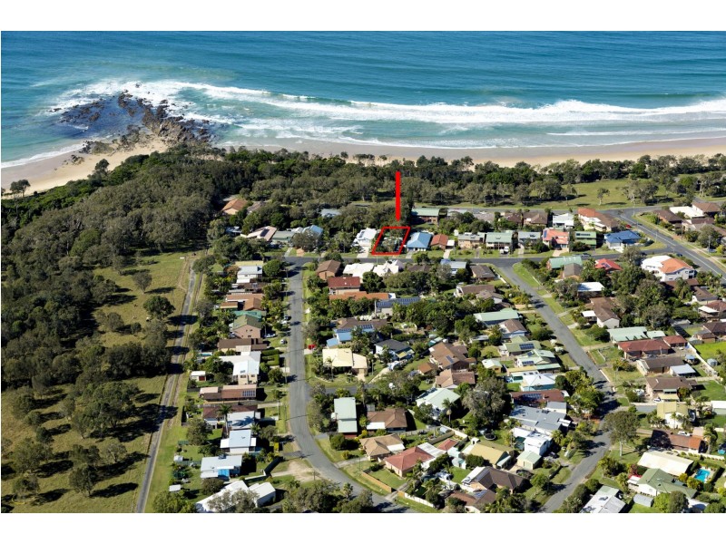 18 Ti-Tree Road, Sandy Beach NSW 2456