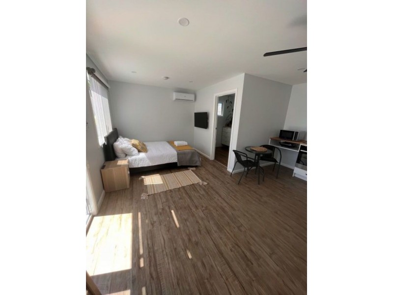 6 Karloo court, Mountain Creek QLD 4557