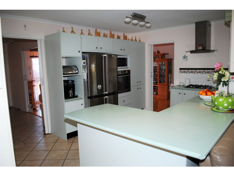 32 Roper Road, Albion Park NSW 2527