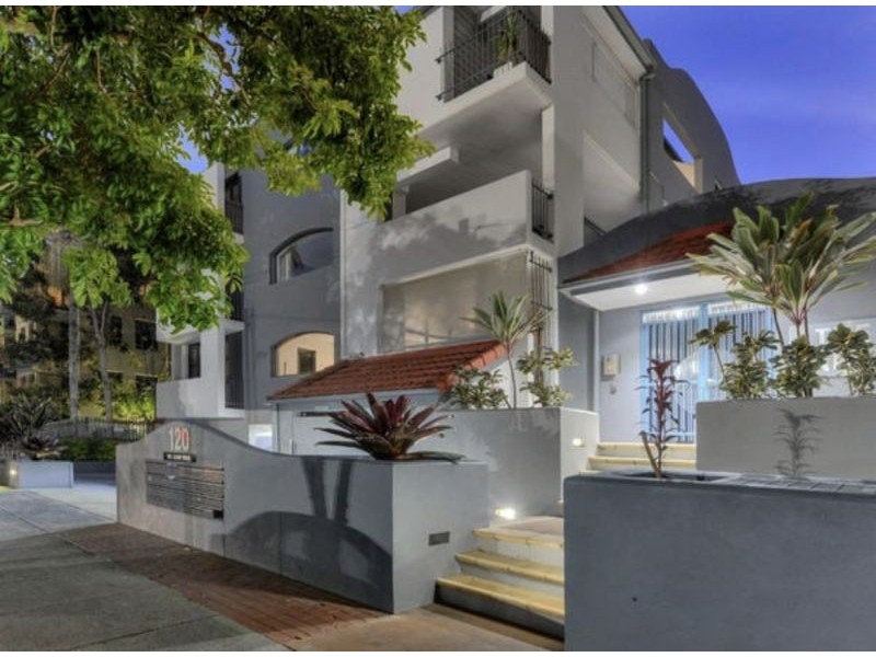 32/120 Sydney St, New Farm QLD 4005
