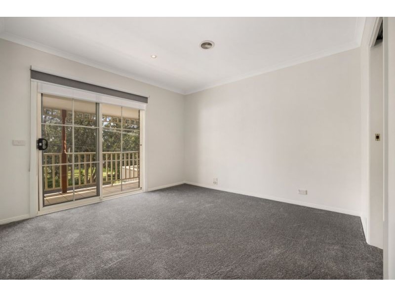 2/11 Colman Road, Warranwood VIC 3134