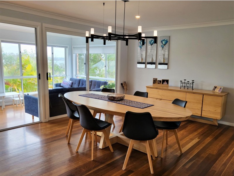 33 Bay Street, Wyee Point NSW 2259