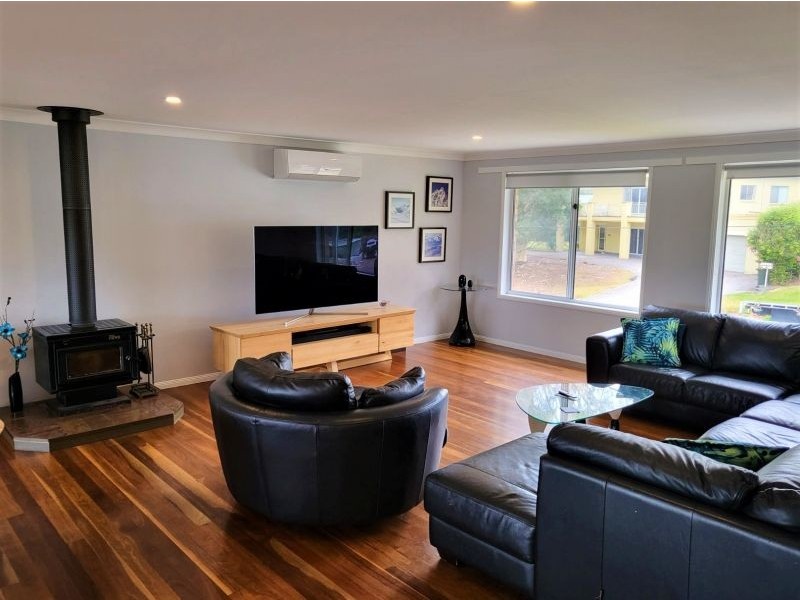 33 Bay Street, Wyee Point NSW 2259