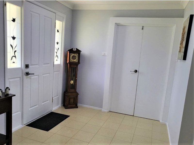 33 Bay Street, Wyee Point NSW 2259
