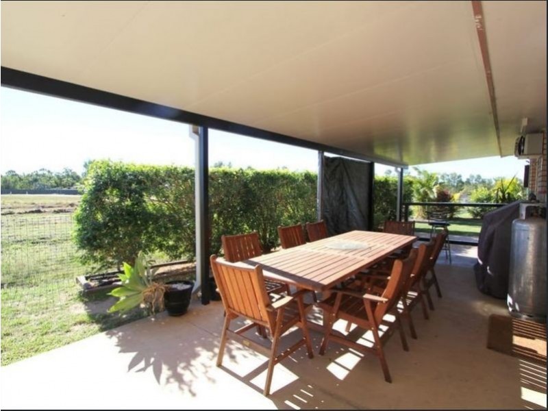 2 Osborne Place, Emerald QLD 4720