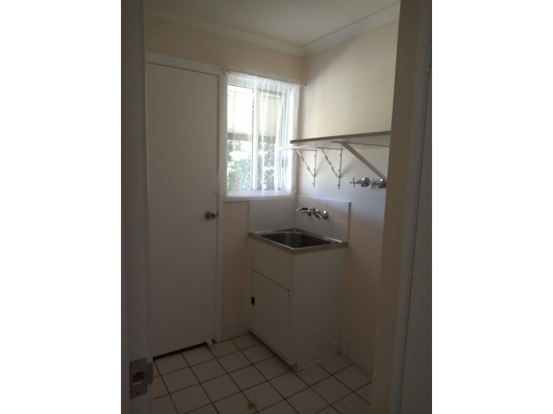 2 Osborne Place, Emerald QLD 4720