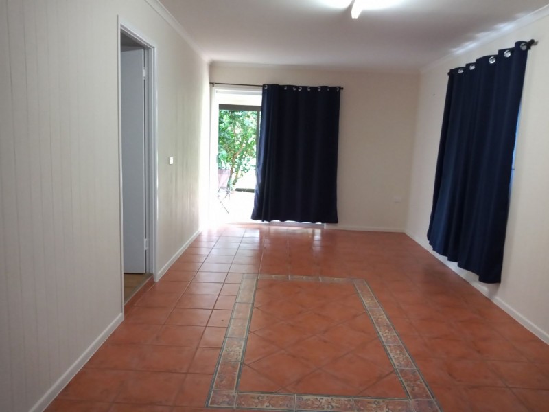 2 Osborne Place, Emerald QLD 4720