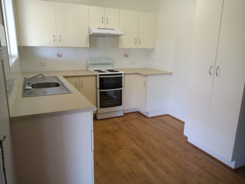 2 Osborne Place, Emerald QLD 4720