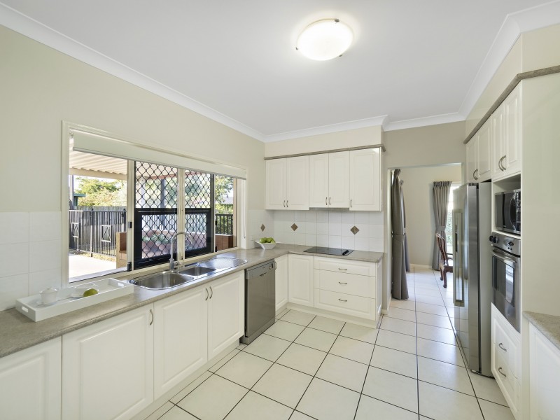 82 Stiller Drive, Kuraby QLD 4112