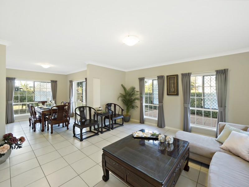 82 Stiller Drive, Kuraby QLD 4112