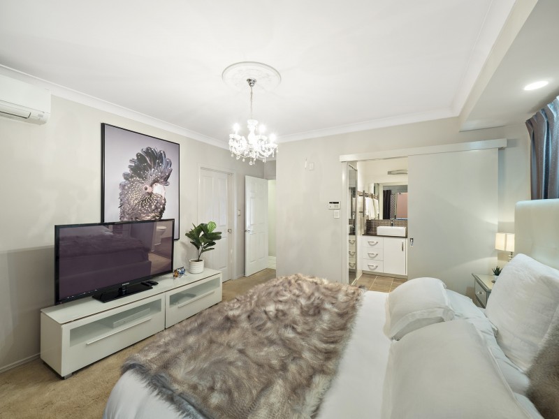 11 Hotchkiss Place, Kuraby QLD 4112