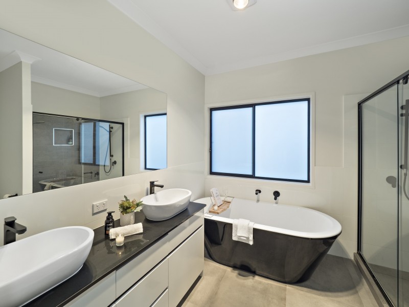 8 Melaleuca Court, Kuraby QLD 4112