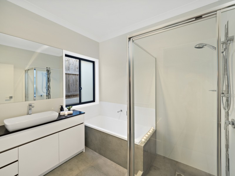 8 Melaleuca Court, Kuraby QLD 4112