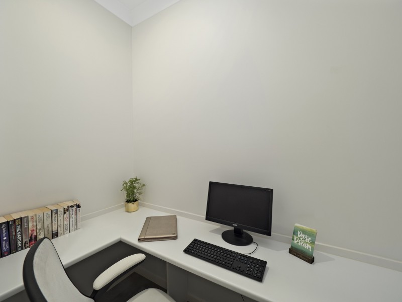 8 Melaleuca Court, Kuraby QLD 4112