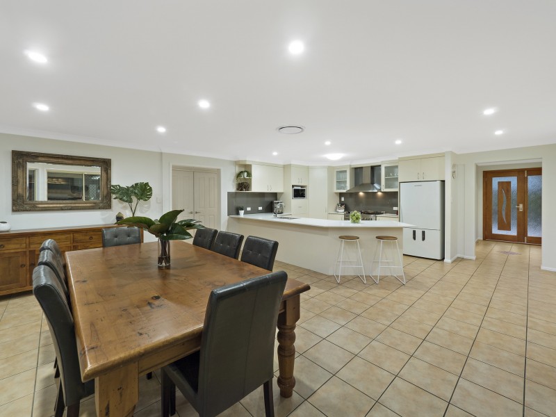 11 Parkhurst Place, Kuraby QLD 4112