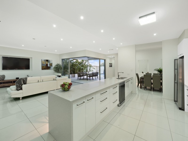 61 Shuttleworth Street, Kuraby QLD 4112